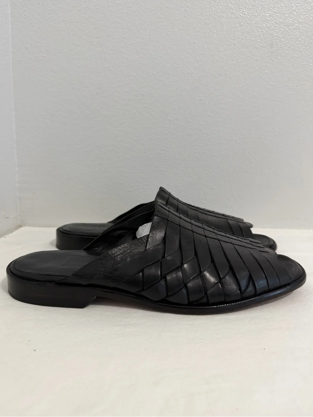 Cole Haan Resort Sandals Men's 11 D Black Leather Woven Slip On made in India